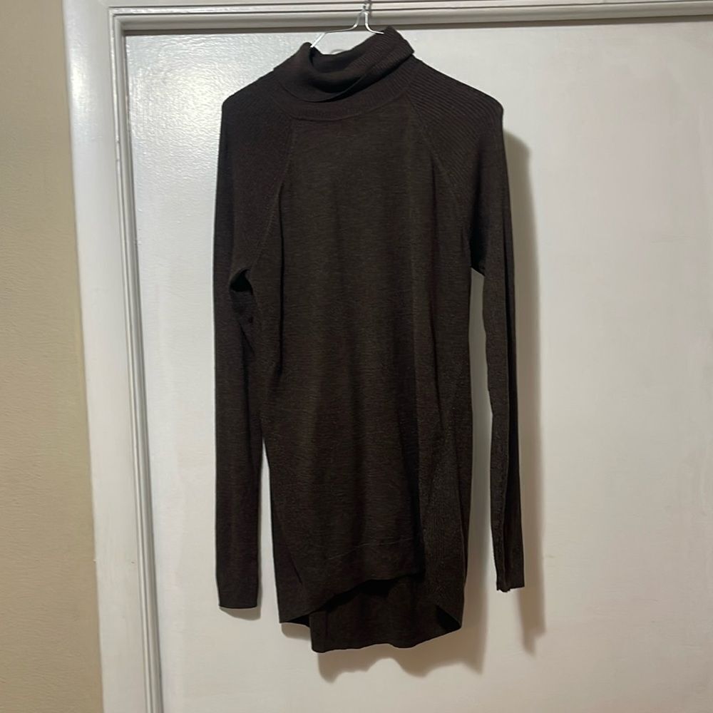 NEW Apt 9 sweater medium